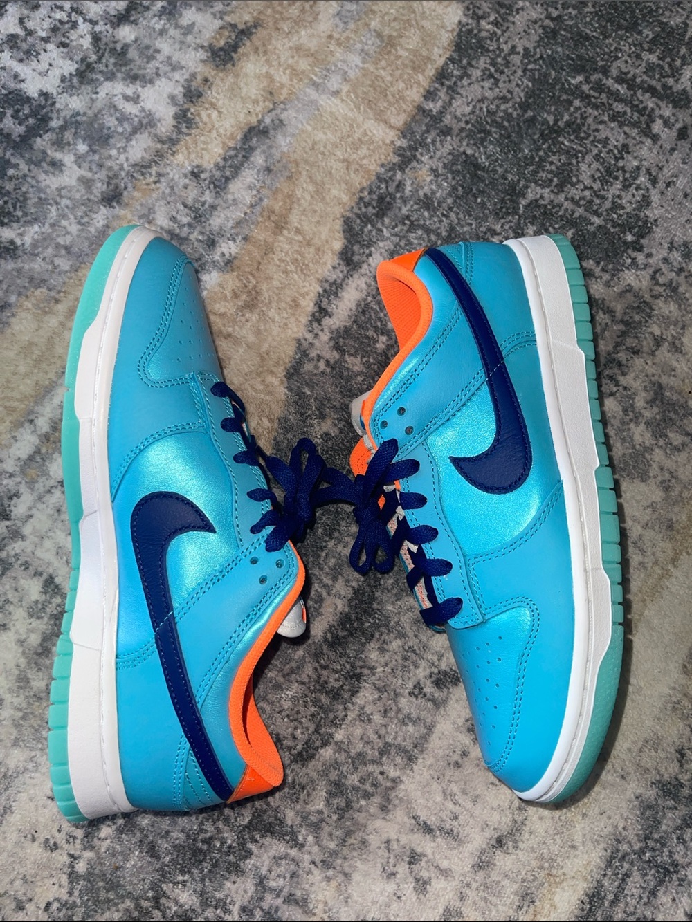 Nike Women’s Baby Blue and Orange Size 9.5